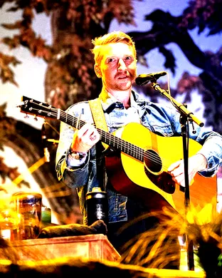 Tyler Childers Englewood